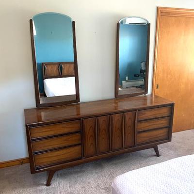 Sale Photo Thumbnail #4: And