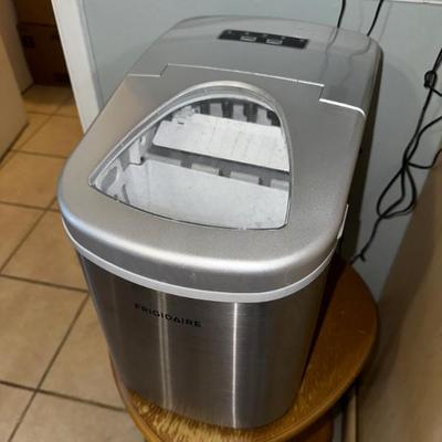 Sale Photo Thumbnail #74