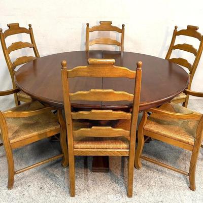 Ethan Allen Pedestal Dining Table w/ 6 Ladder-Back Chairs – Solid Wood