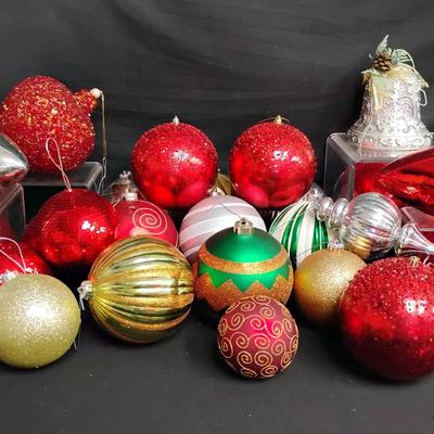 Oversized Christmas Ornament Lot