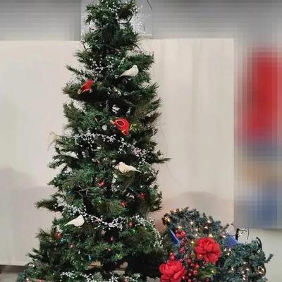 Christmas Decor Lot – House Of Hatten, Tree, Figurines & Floral