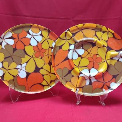 Like Groovy Man - MCM Serveware By Traymold