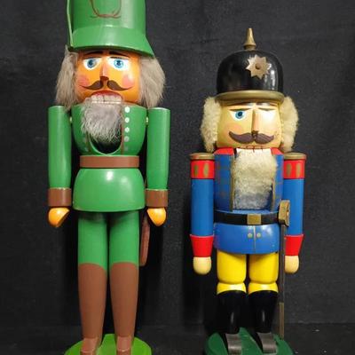 Pair of Vintage Erzgebirge Nutcrackers – GDR Marked (Hunter & Soldier)