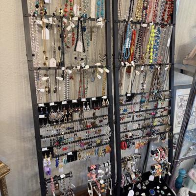 Sale Photo Thumbnail #39