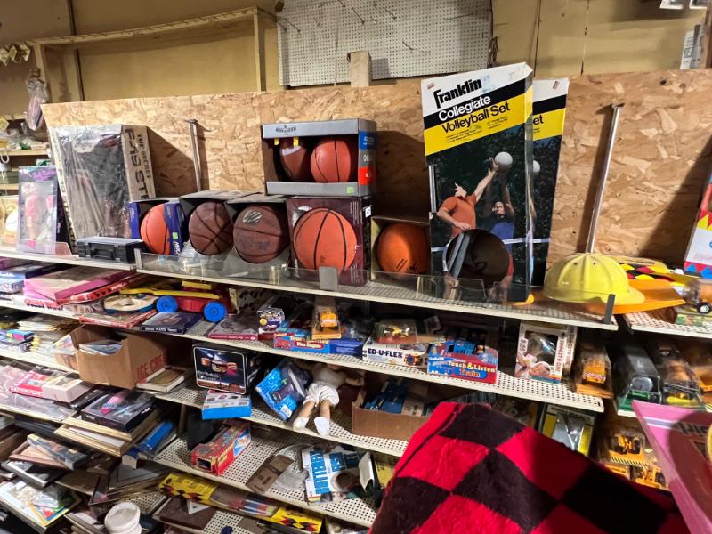 Sale Photo Thumbnail #132