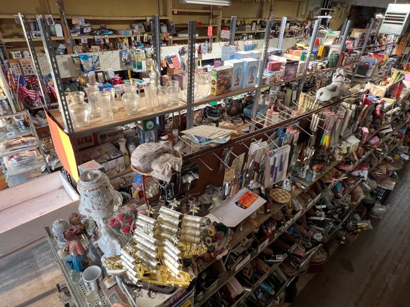 Sale Photo Thumbnail #138