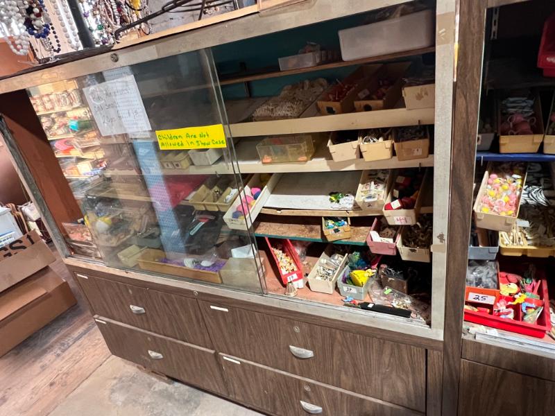 Sale Photo Thumbnail #117