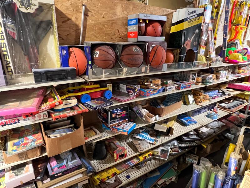 Sale Photo Thumbnail #131