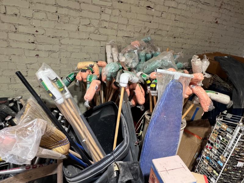 Sale Photo Thumbnail #103