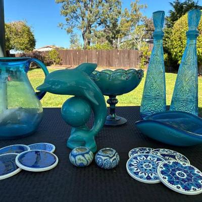 St1111 entertain in blue