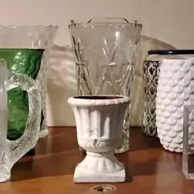 St1163 vase planter mystery lot