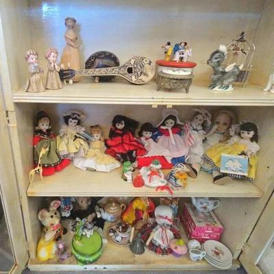 St1088 vintage madame alexander porcelain dolls and other collectables