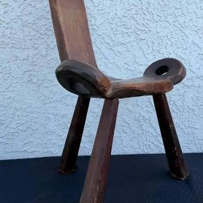 St1011v antique birthing chair number one