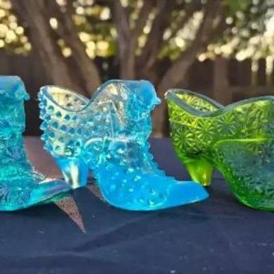 St1072 fenton glass shoes