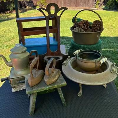 St1108 the copper pots stepstools, coffee pot, and more