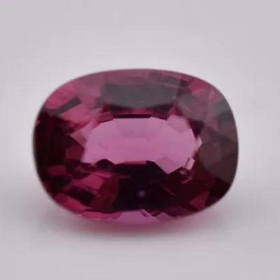 0.9 Carat Natural Unheated Oval Garnet - VVS