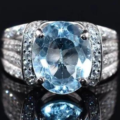 4.4 Carat Oval Sky Blue Topaz Natural Sterling Silver Ring - VVS to IF