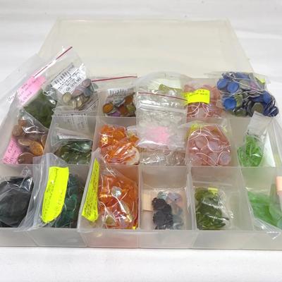 Curled & Matte Leaf Beads