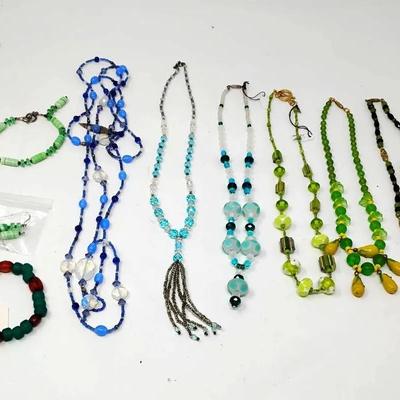 Glass & Plastic Beads: Greens & Blues 