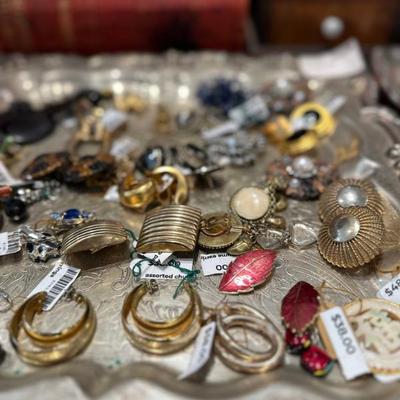 Sale Photo Thumbnail #44