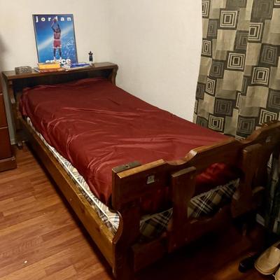 Sale Photo Thumbnail #95