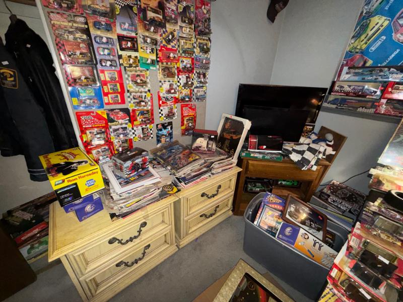 Sale Photo Thumbnail #11