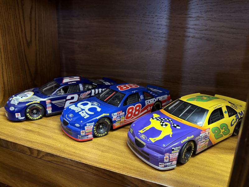 Sale Photo Thumbnail #29