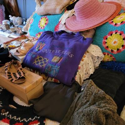 Sale Photo Thumbnail #462