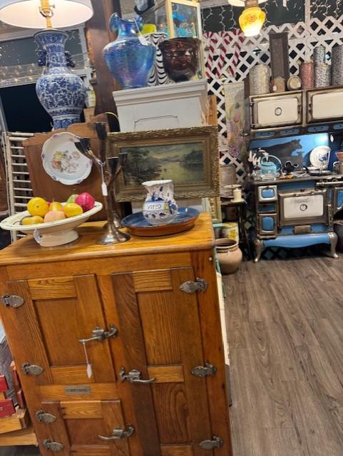 Sale Photo Thumbnail #24