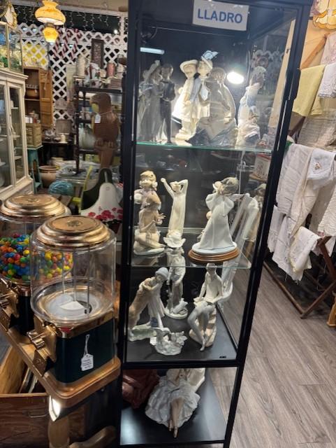 Sale Photo Thumbnail #31