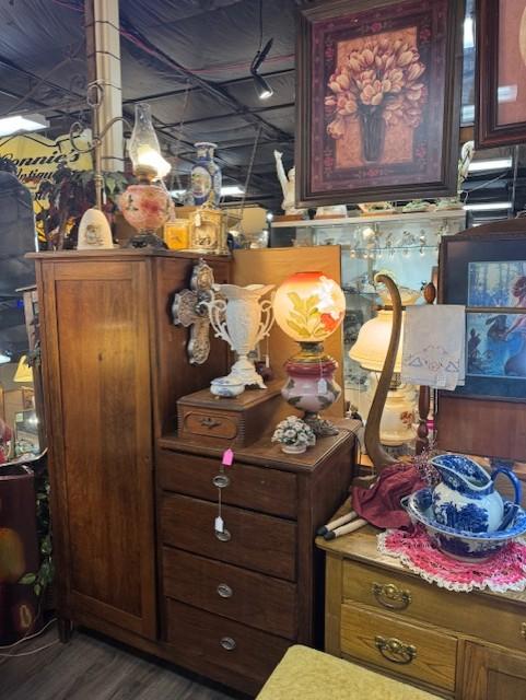 Sale Photo Thumbnail #19