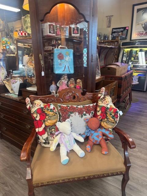 Sale Photo Thumbnail #76