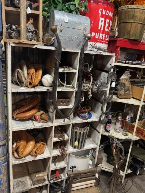 Sale Photo Thumbnail #44