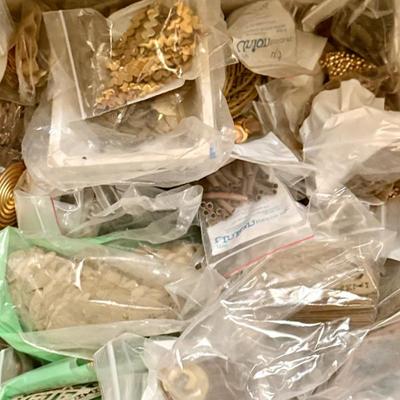 Sale Photo Thumbnail #85