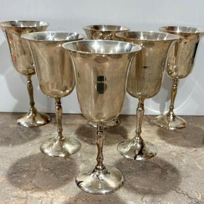 Lovely Set of 6 ~ Silvrplate