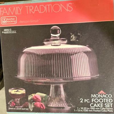 Cake , Truffle or Diorama - New Old Stock 