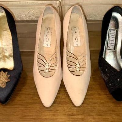 Most Dressy shoes size 7-ish