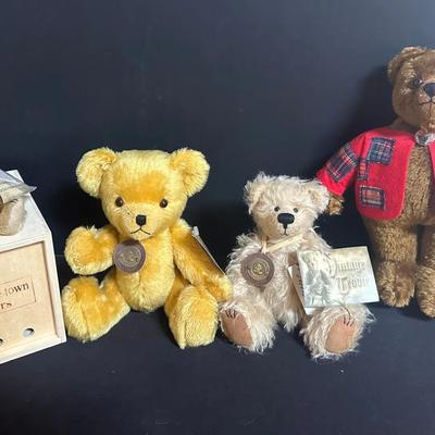 Lot of 4 Collectible Teddy Bears – Cooperstown Bears, Knickerbocker, Vintage Troupe – With Box & Tag