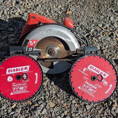 Skilsaw 5480 Circular Saw (13A, 2.3 HP) with 2 Diablo 7-1/4" Blades – Tested & Working