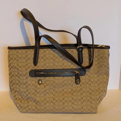 Coach Signature Canvas Tote Bag – Brown/Khaki with Leather Trim & Zip Pocket