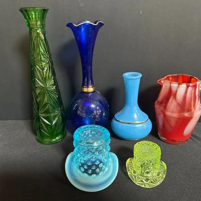 Vintage Art Glass & Colored Glassware Lot – Vases, Pitcher & Miniature Collectibles