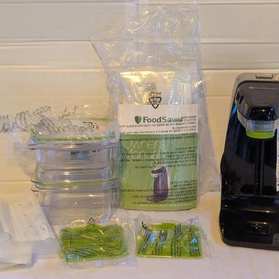 FoodSaver FreshSaver Vacuum Sealing System with Containers & Accessories