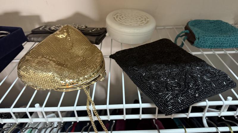 Sale Photo Thumbnail #110