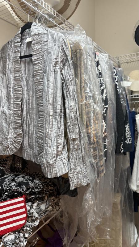 Sale Photo Thumbnail #111