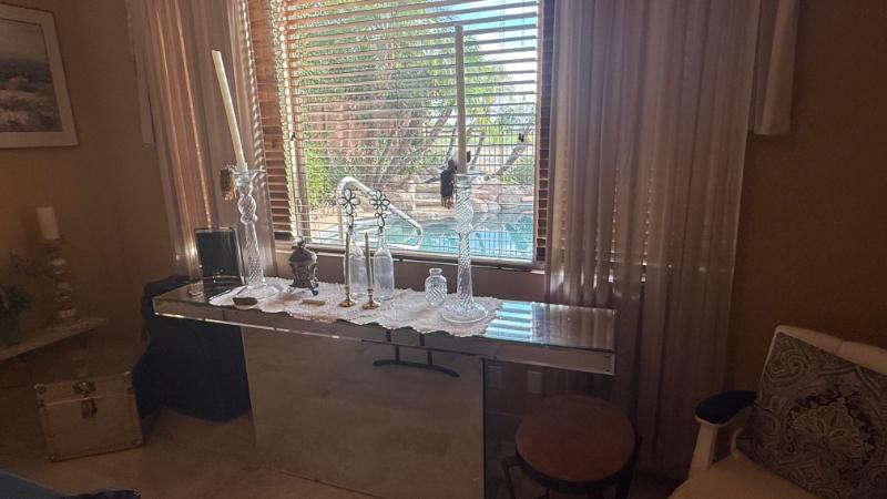 Sale Photo Thumbnail #101