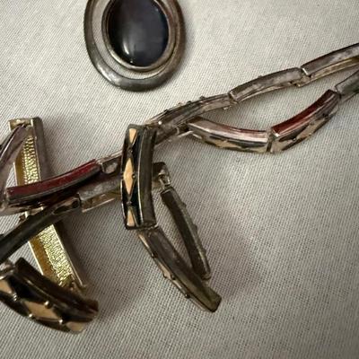 Sale Photo Thumbnail #329