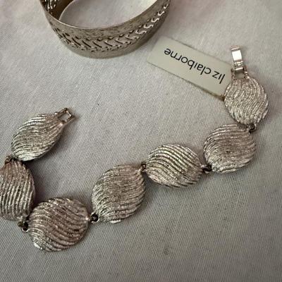 Sale Photo Thumbnail #318