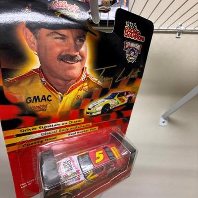 Sale Photo Thumbnail #191