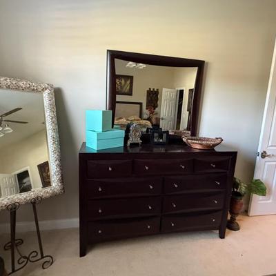 Sale Photo Thumbnail #544