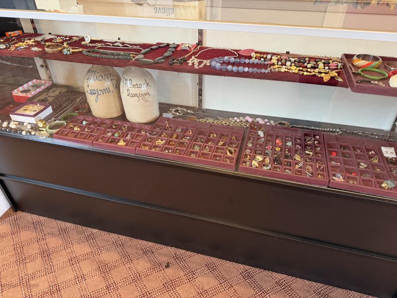 Sale Photo Thumbnail #21